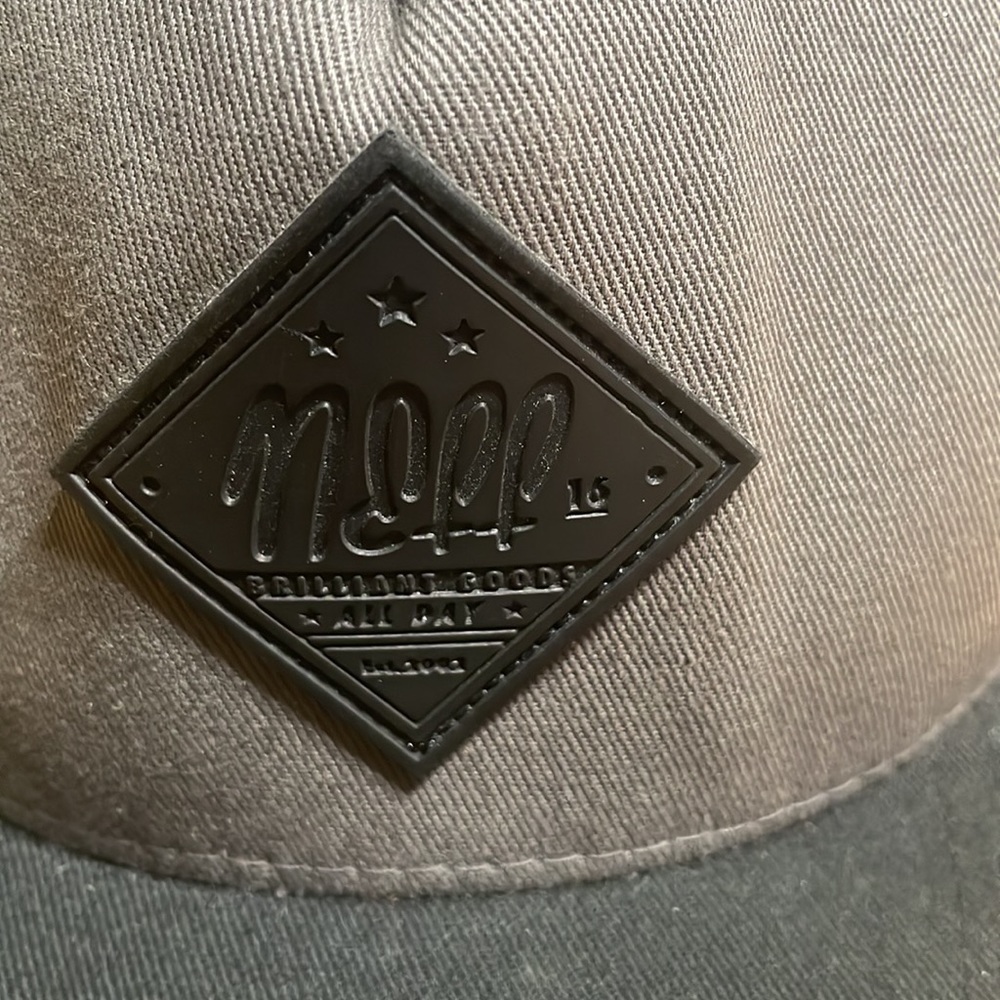 Neff hat - Picture 2 of 6
